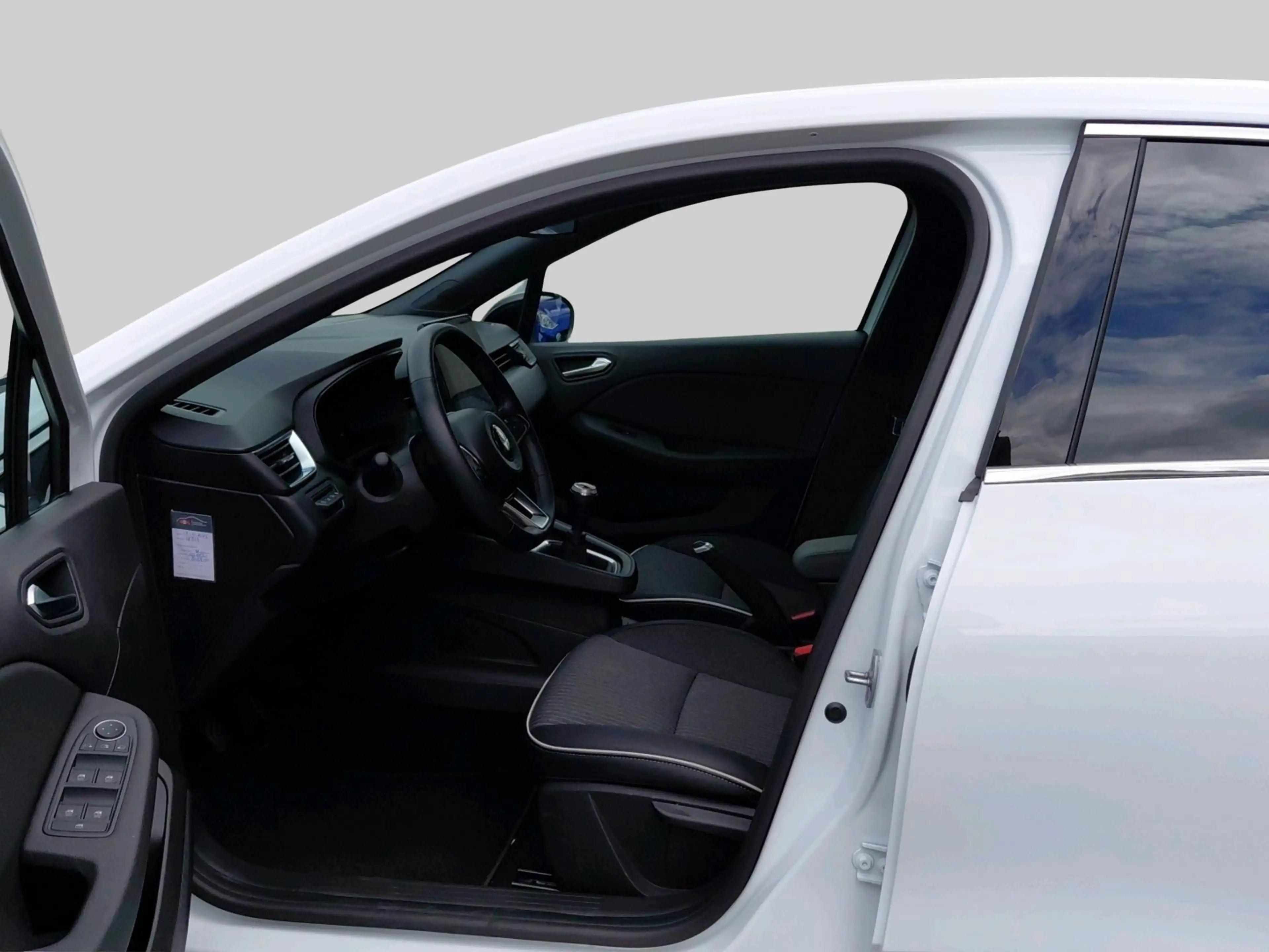 Mitsubishi Colt 1.0T MT Intense+ — photo 12