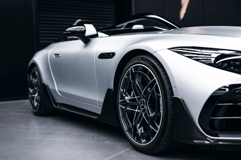 Mercedes-Benz SL 63 AMG Mercedes-AMG PureSpeed  MYTHOS Series  1 of 250 — photo 15
