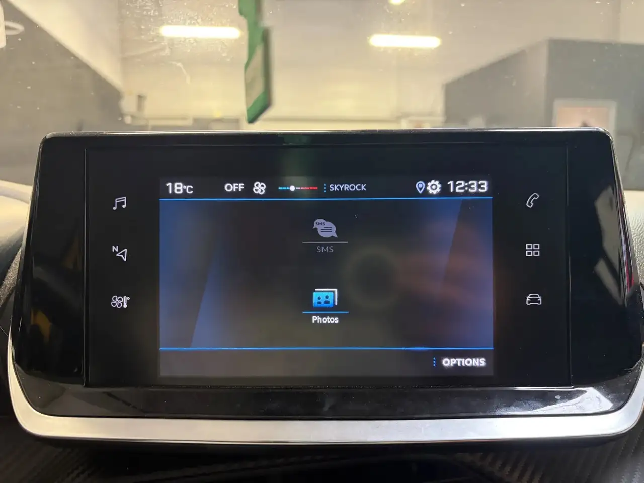 Peugeot 208 208 — photo 19