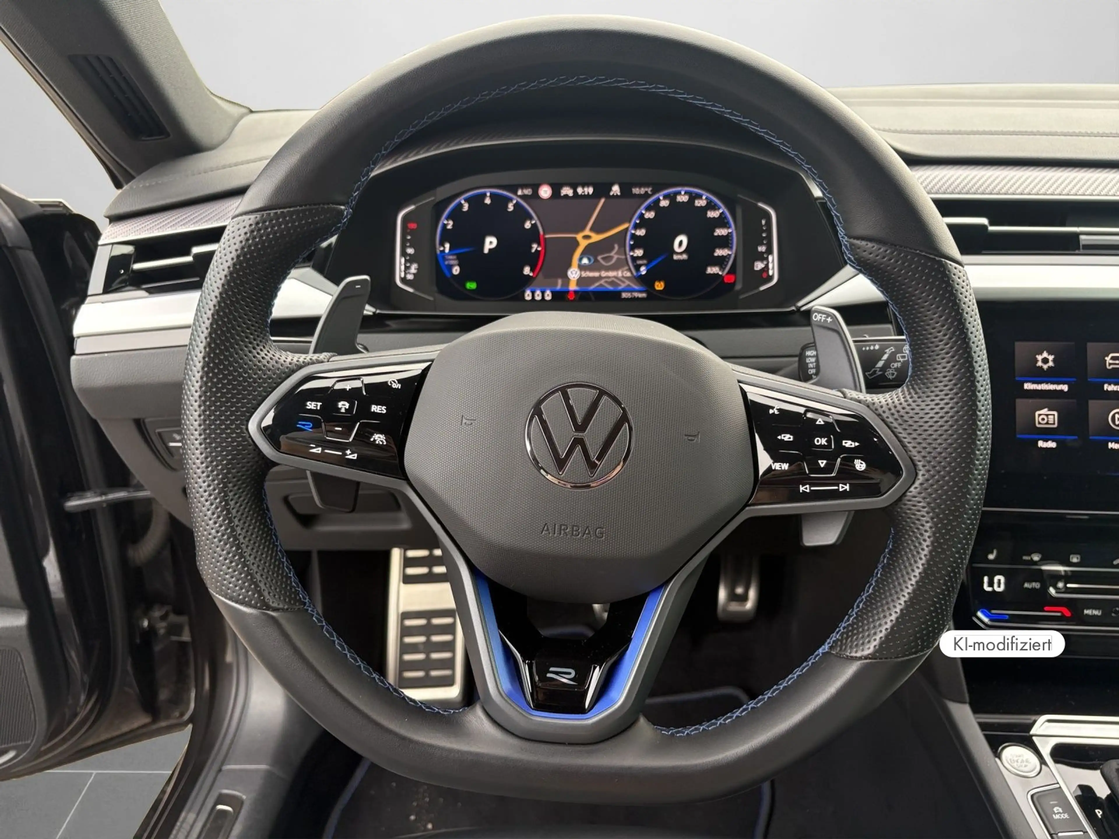 Volkswagen Arteon R 2.0 TSI HEAD-UP IQ.LIGHT — photo 10