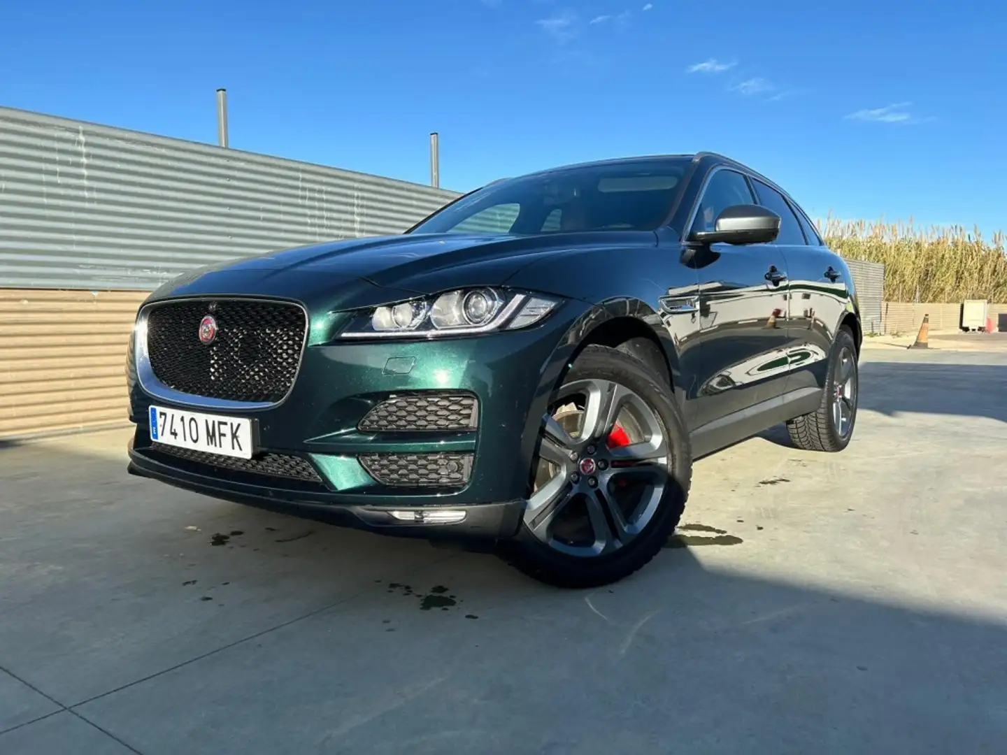 Jaguar F-Pace 2.0i4D Pure Aut. AWD 180 Vert - 1