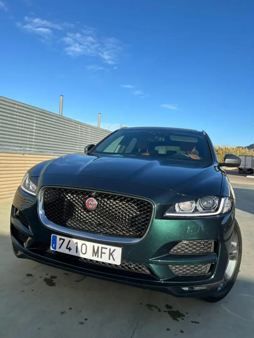 Jaguar F-Pace 2.0i4D Pure Aut. AWD 180 Vert - 2