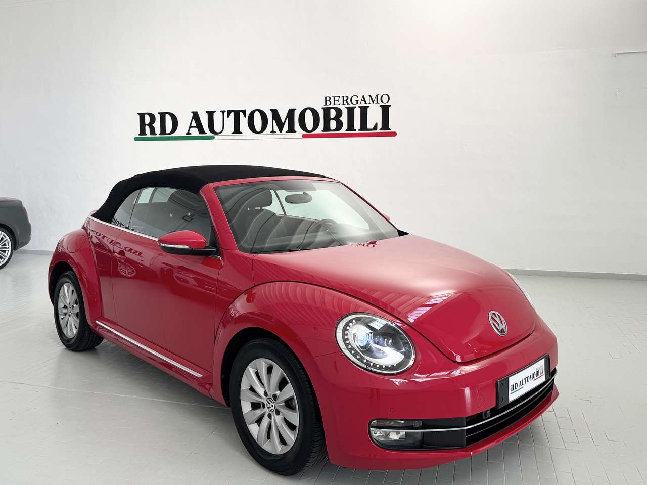 Volkswagen Maggiolino Maggiolino Cabrio 1.2 tsi Design