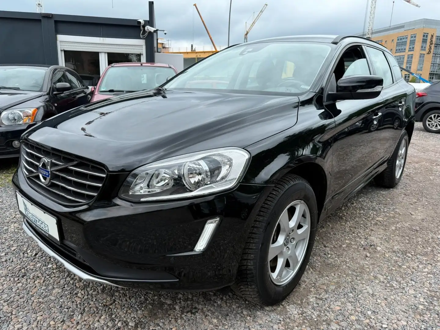 Volvo XC60 XC60 Kinetic 2WD Negro - 1
