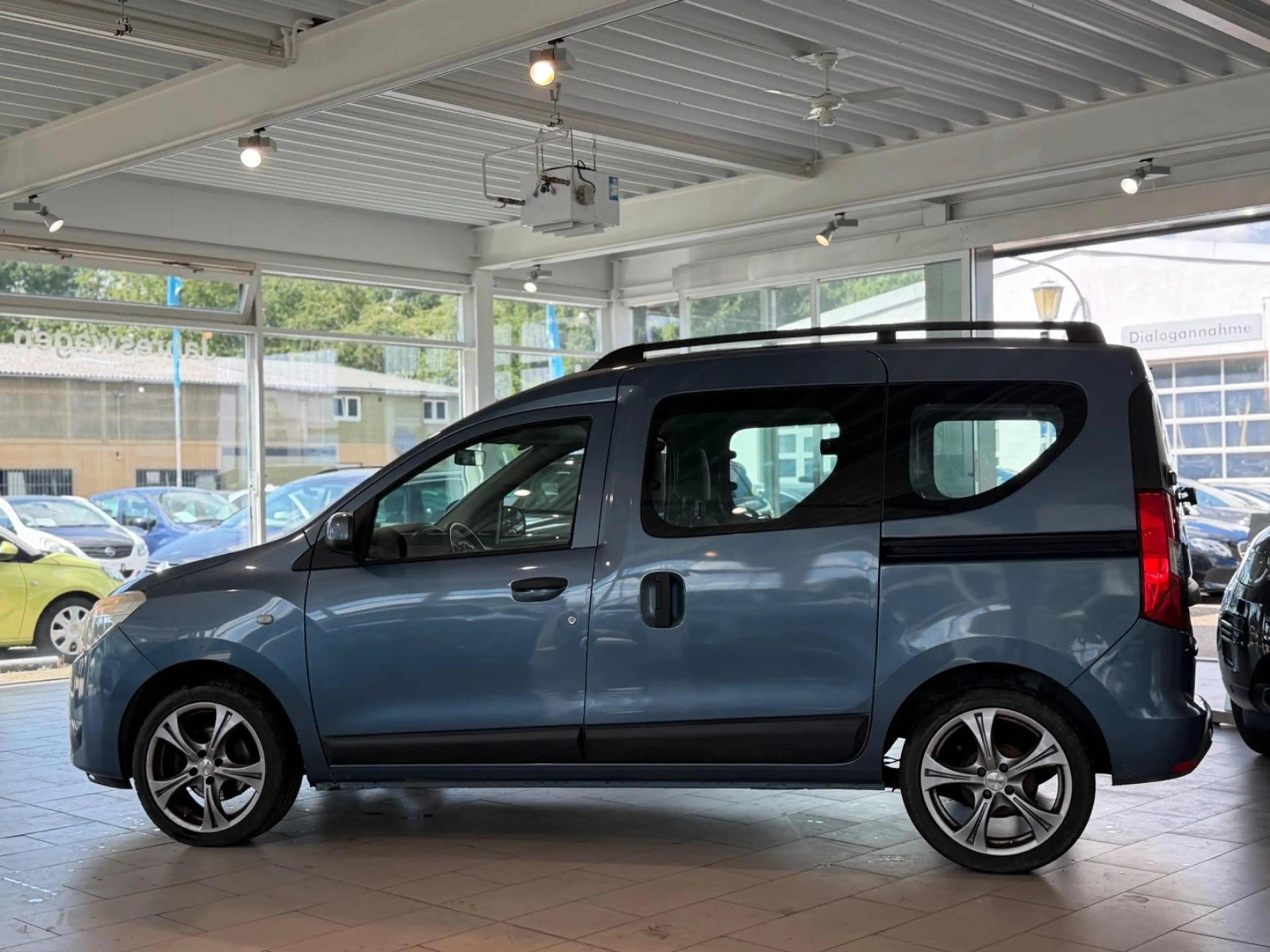 Dacia Dokker Laureate*NAVI*TV*KLIMA*TOUCH*APPLE.C*BT* — photo 2