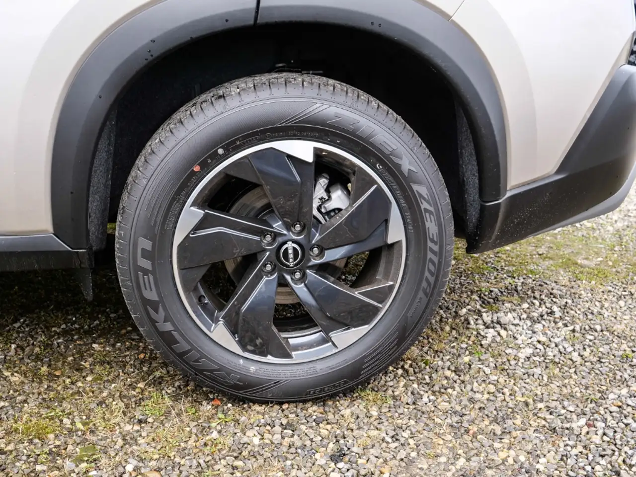 Nissan X-Trail Acenta 1.5 VC-T MHEV 163PS 4x2 Xtronic Familienpak, миниатюра 4