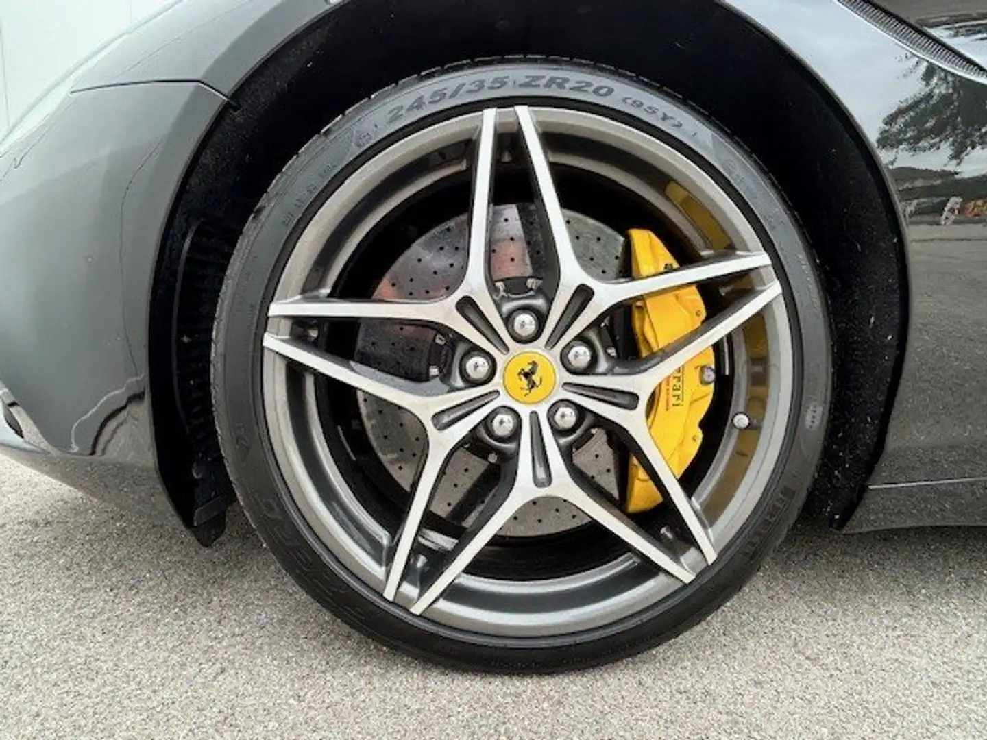 Ferrari California T Black - 2