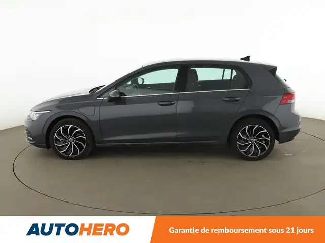 Volkswagen Golf view 3