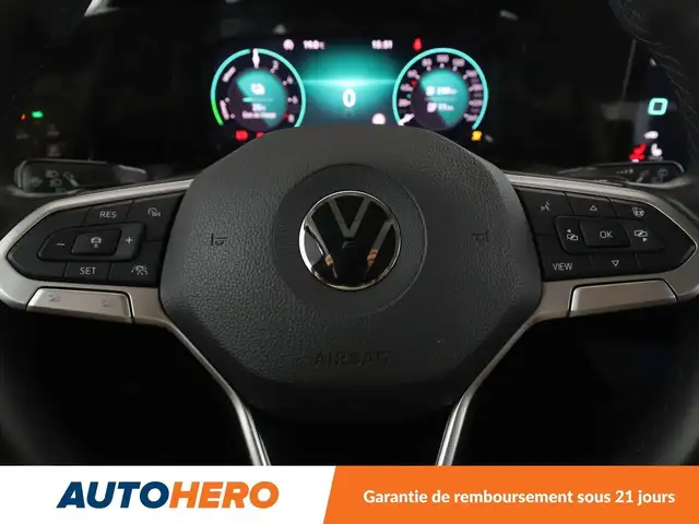 Volkswagen Golf view 23