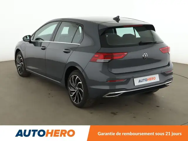 Volkswagen Golf view 4