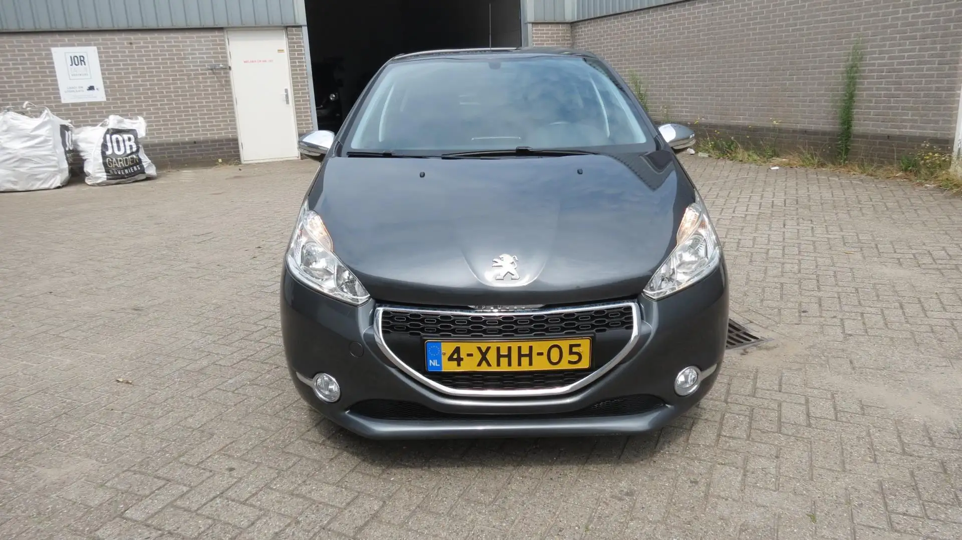 Peugeot 208 1.2 VTi Style Grijs - 2