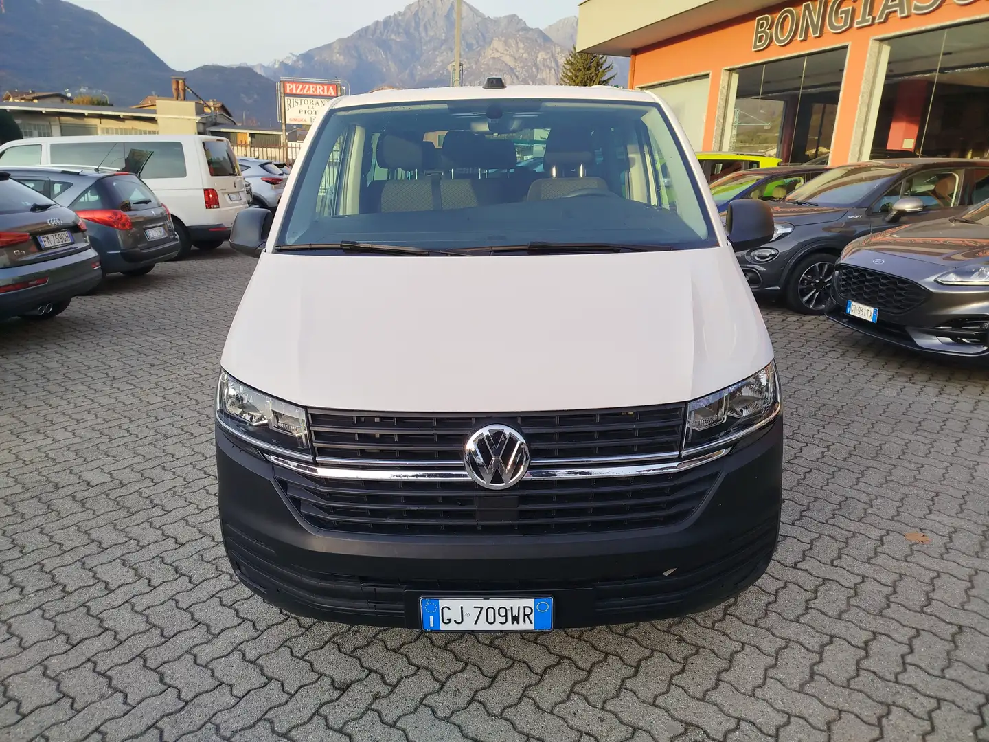 Volkswagen T6.1 Caravelle 2.0 TDI 110CV TRENDLINE disponibili 4 unità Bianco - 2