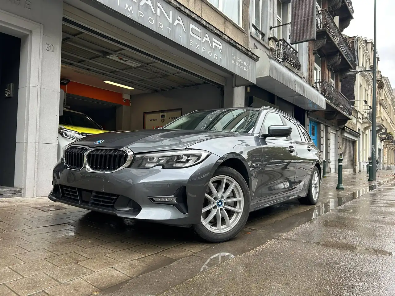 BMW 320