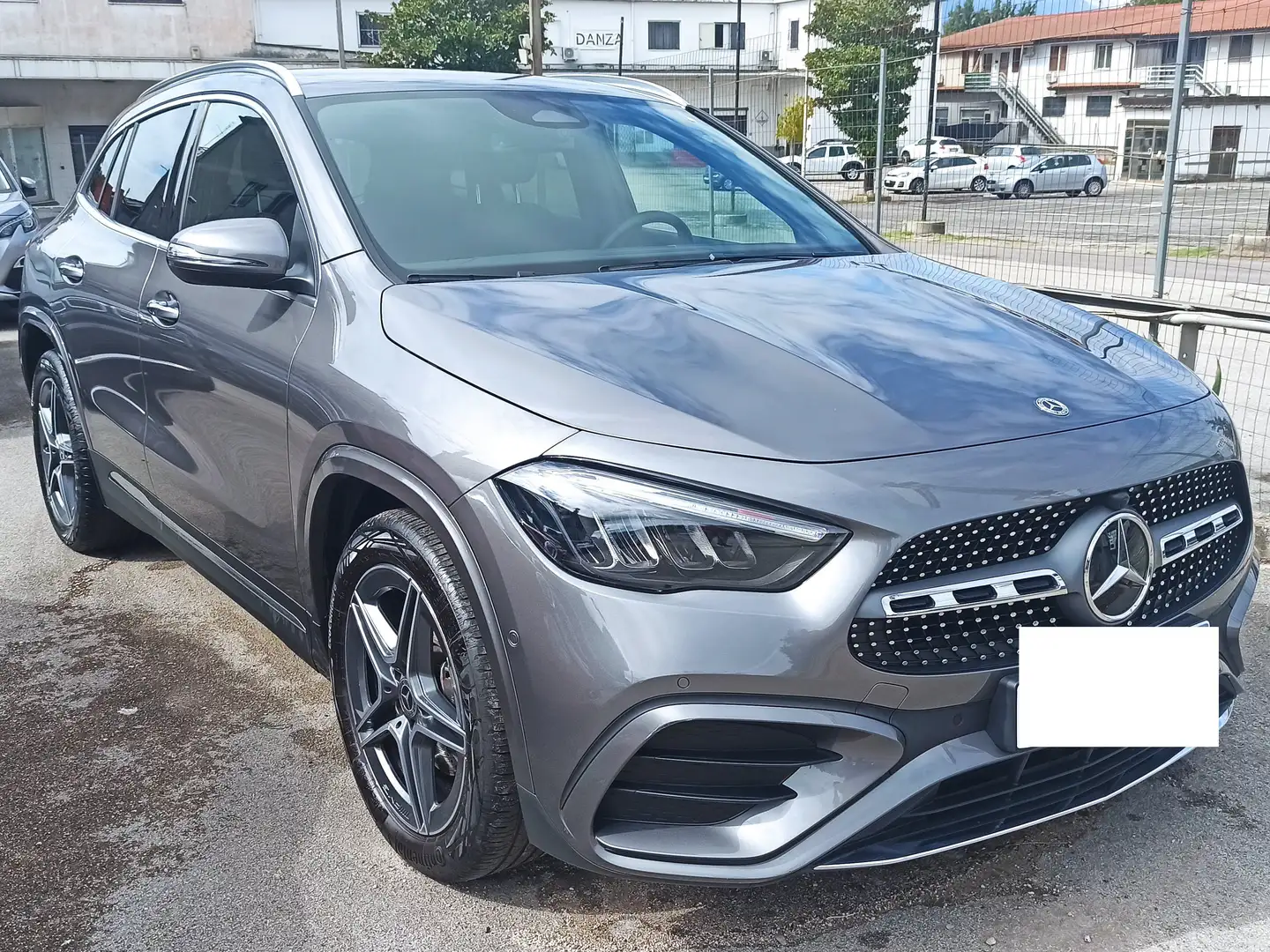 Mercedes-Benz GLA 200 GLA 200 d Premium AMG * RESTYLING+MULTIBEAM+LUCI* Grigio - 1