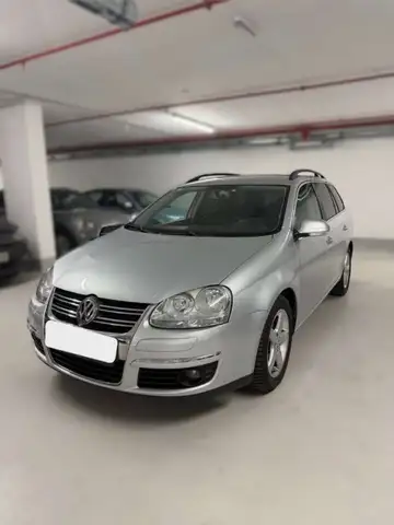 Volkswagen Golf 1.6