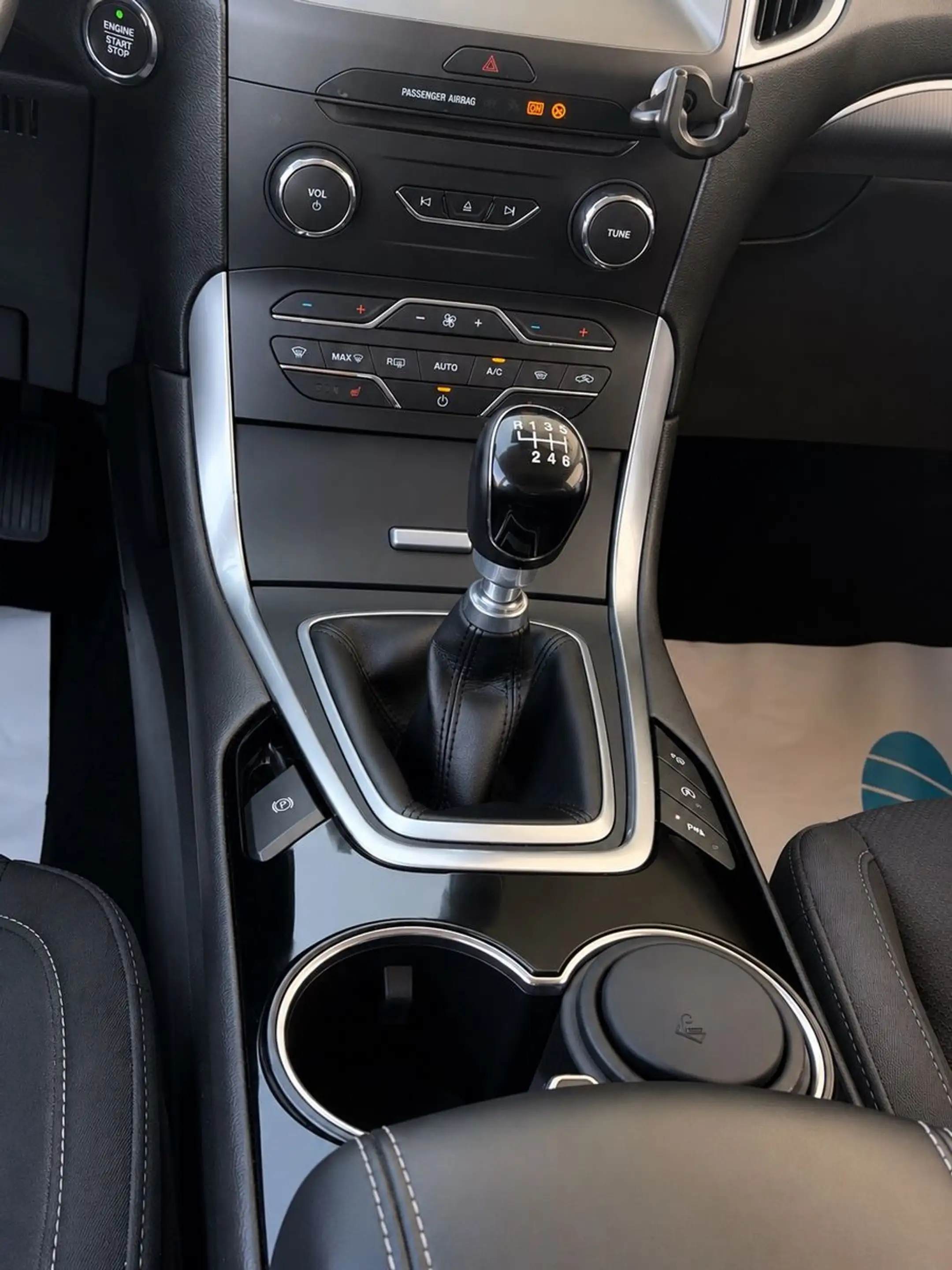 Ford S-Max S-MAX Titanium *7 SITZE*NAVI*AHK* — photo 15