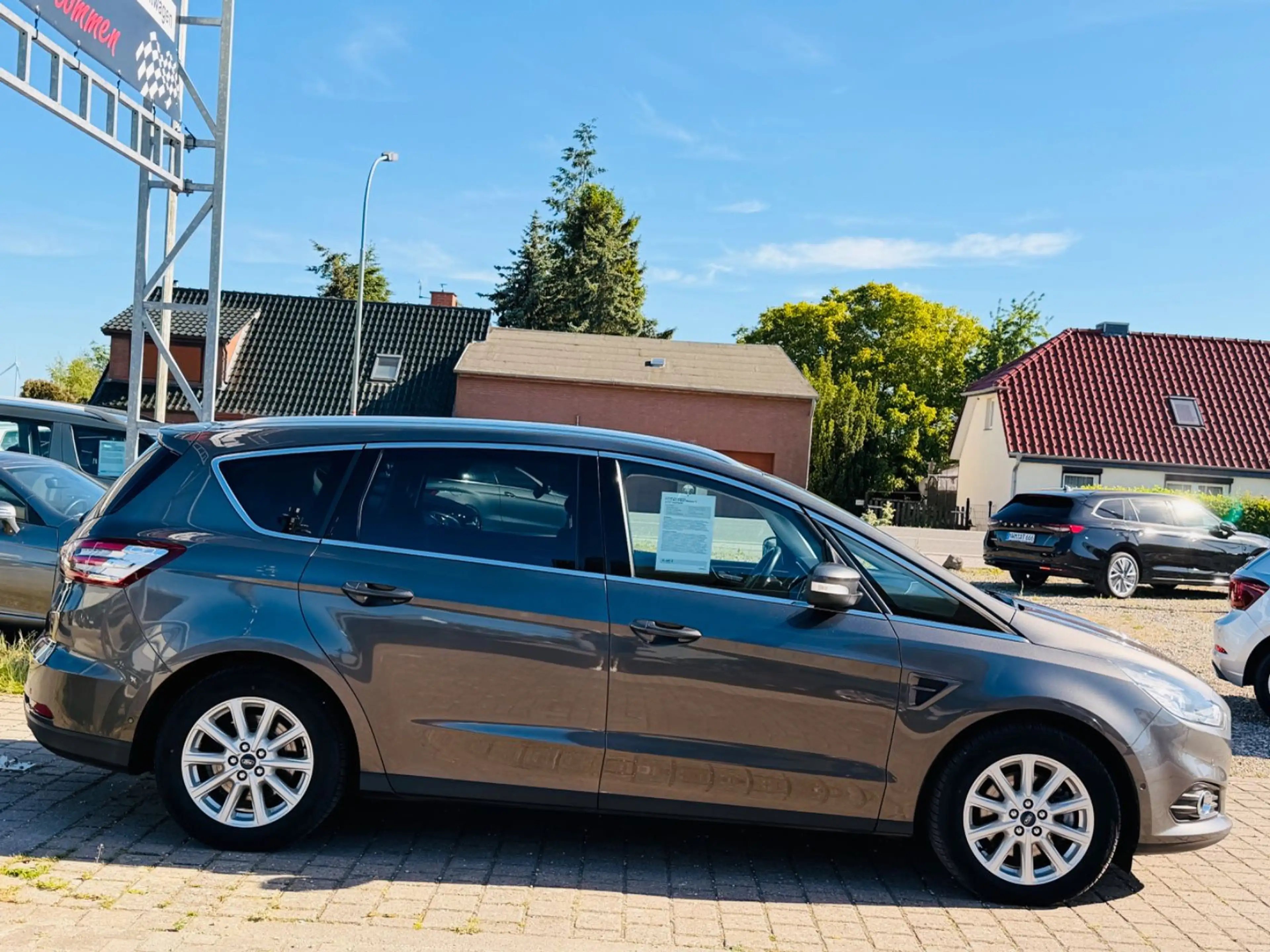 Ford S-Max S-MAX Titanium *7 SITZE*NAVI*AHK* — photo 7