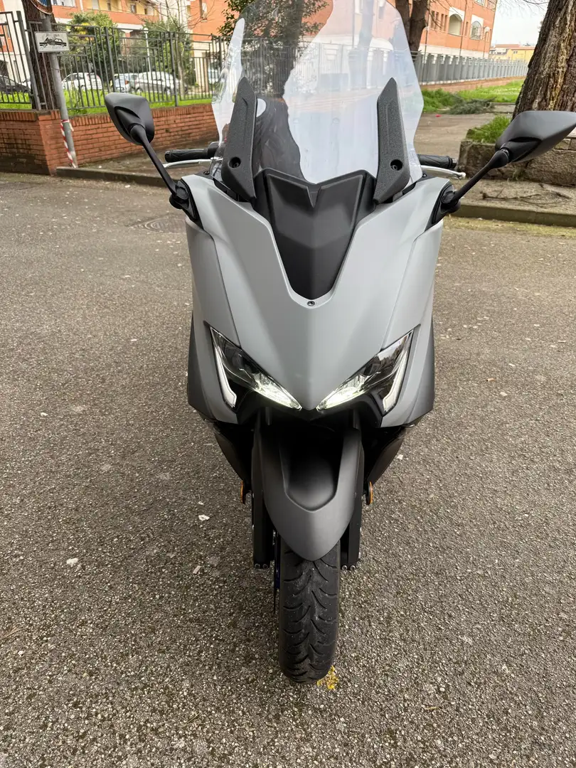 Yamaha TMAX 560 - 2