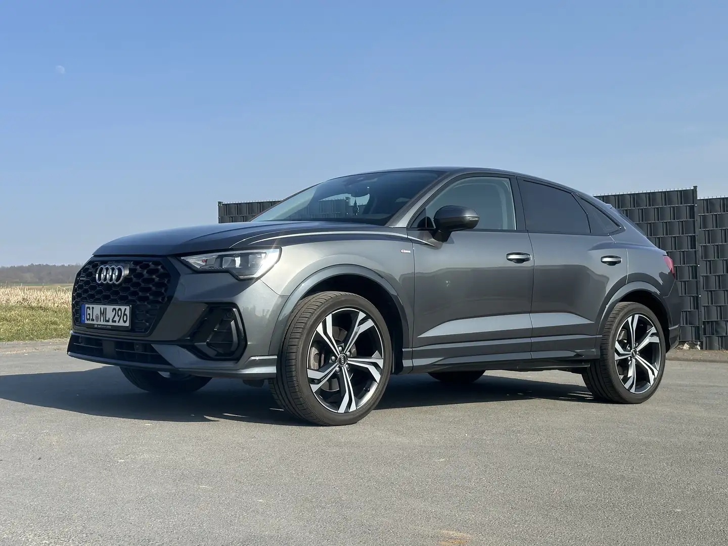 Audi Q3 40 TFSI Sportback quattro S tronic line - 1