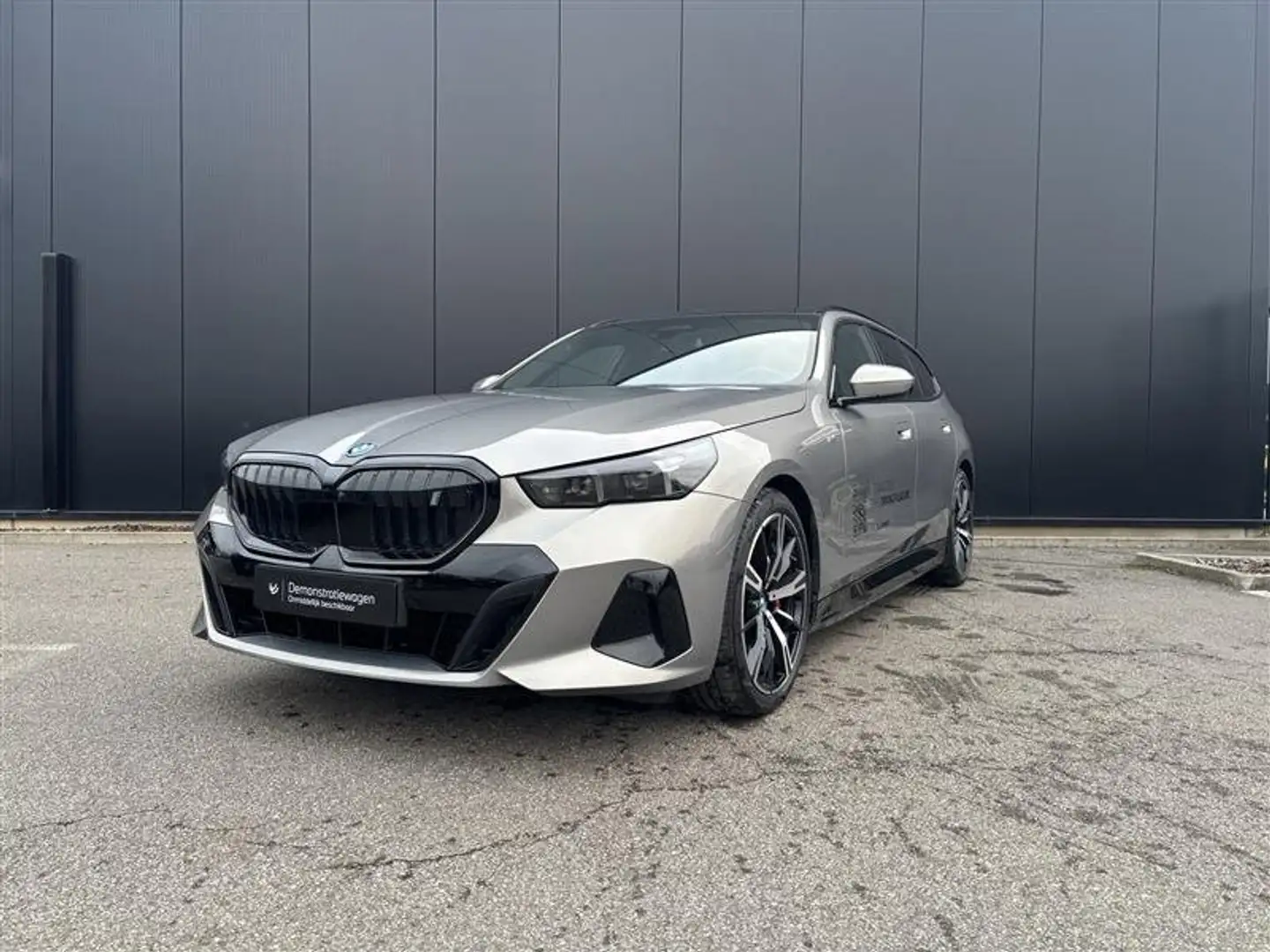 BMW i5 Touring M Sport Pack Pro Сірий - 1