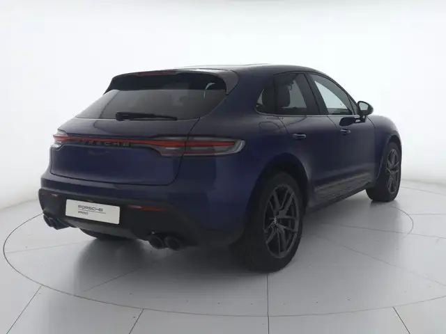 Porsche Macan view 2