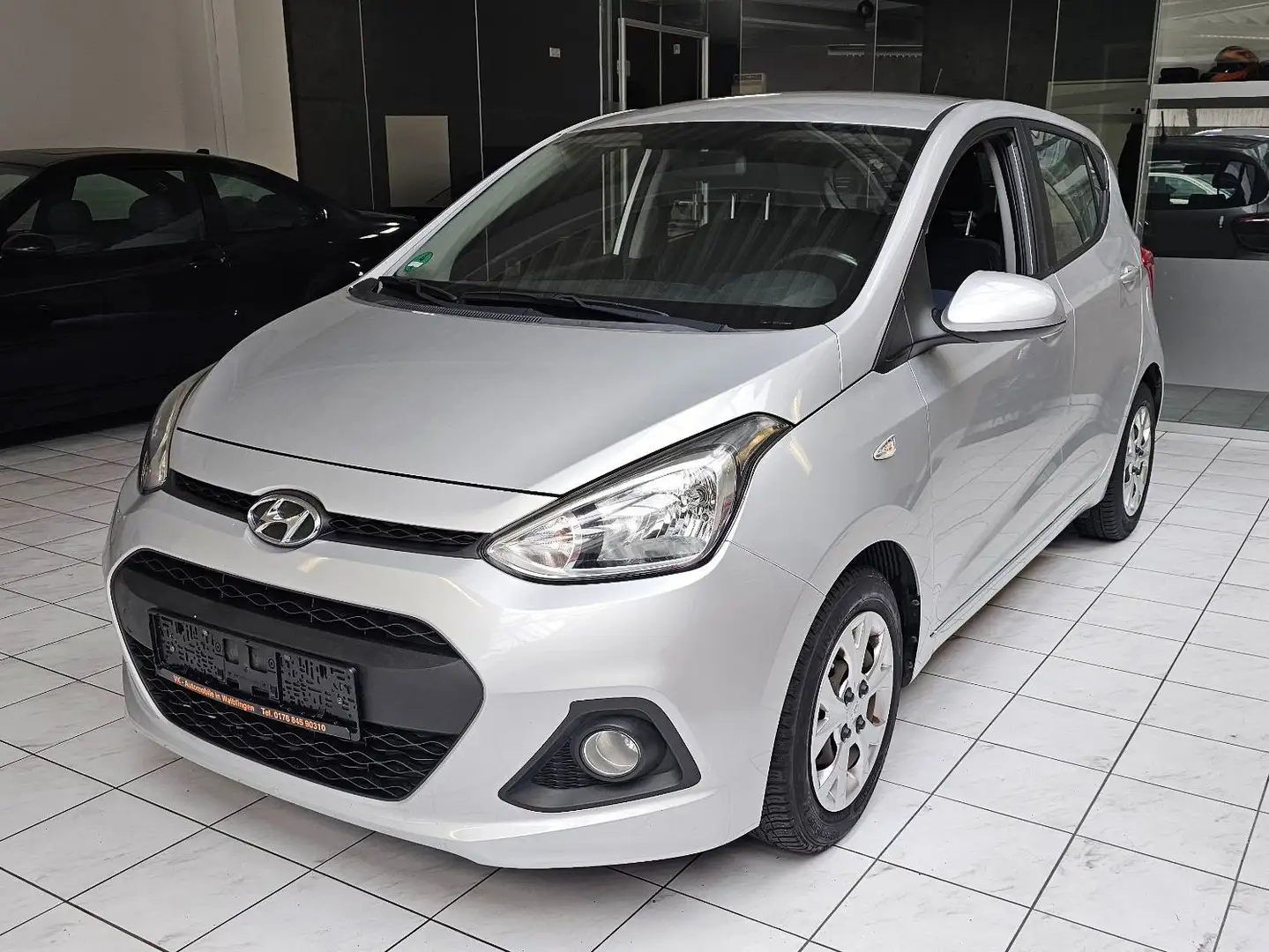 Hyundai i10 Klima,Parktronic Grau - 1