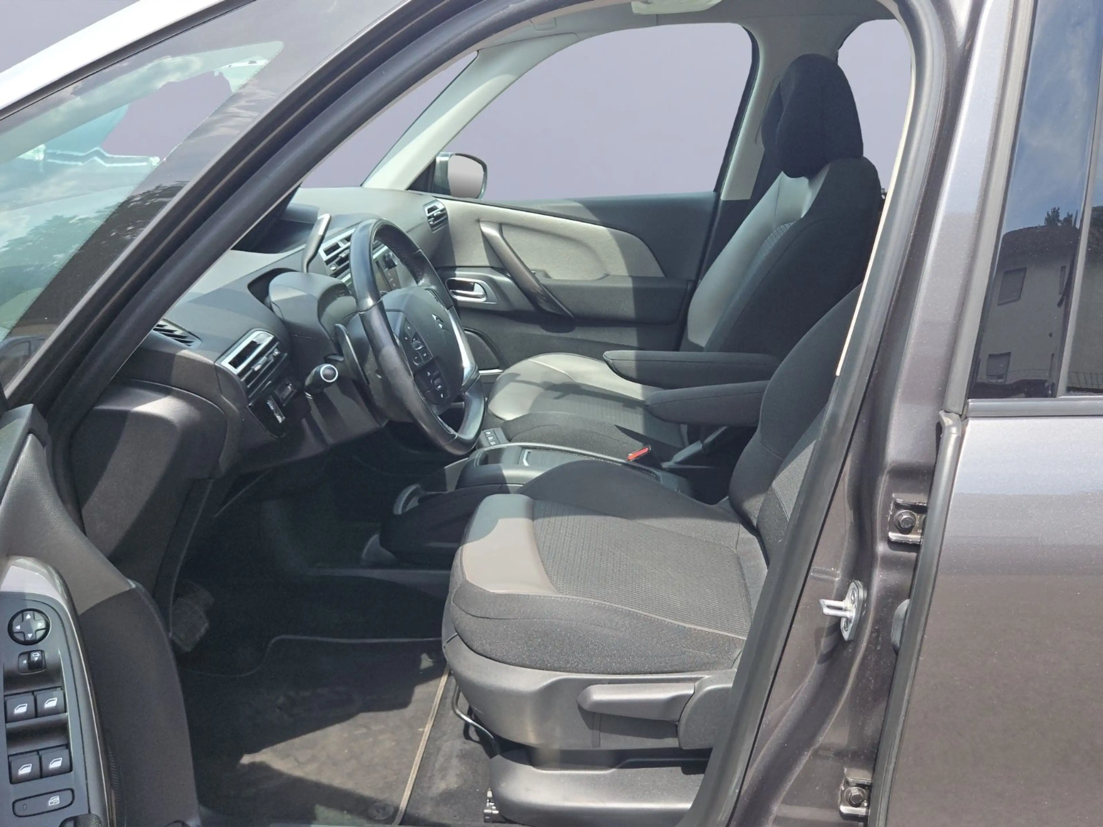 Citroen Grand C4 Picasso Grand C4 7Sitze/Pano/Kamera+2xPDC/AHK/Massage — photo 7
