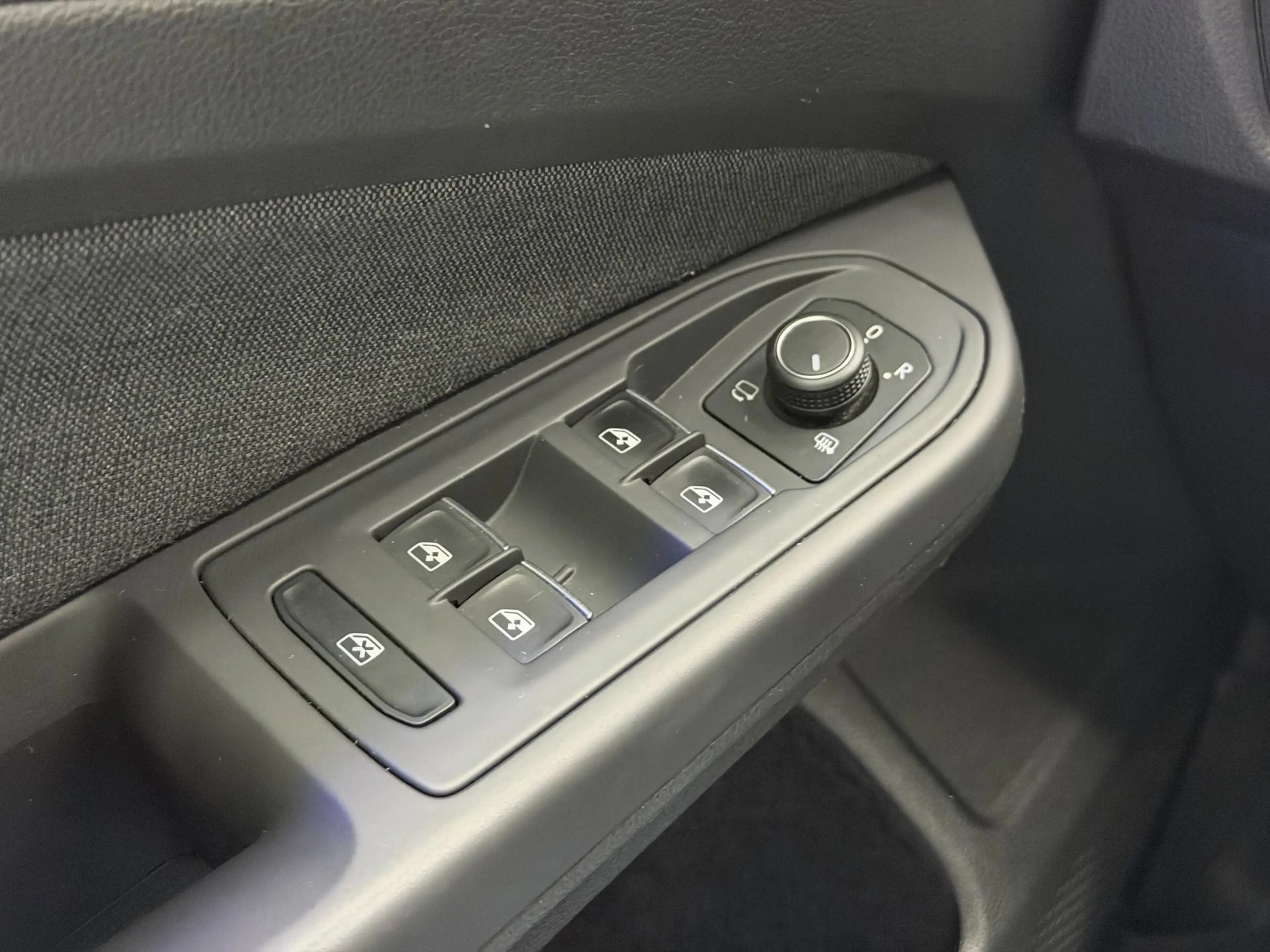 Volkswagen Golf Variant 1.0 TSI Life Business - Camera - Clima - ACC — photo 39
