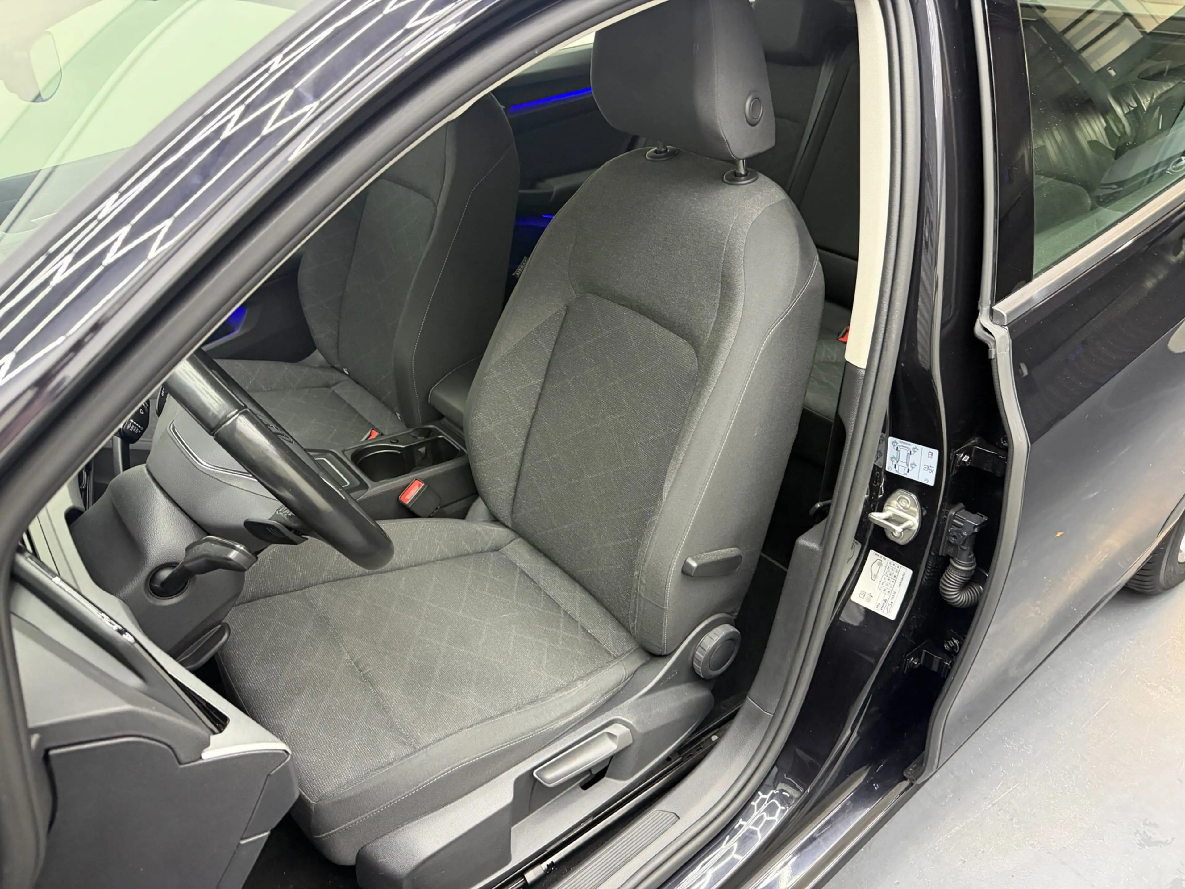Volkswagen Golf Variant 1.0 TSI Life Business - Camera - Clima - ACC — photo 8