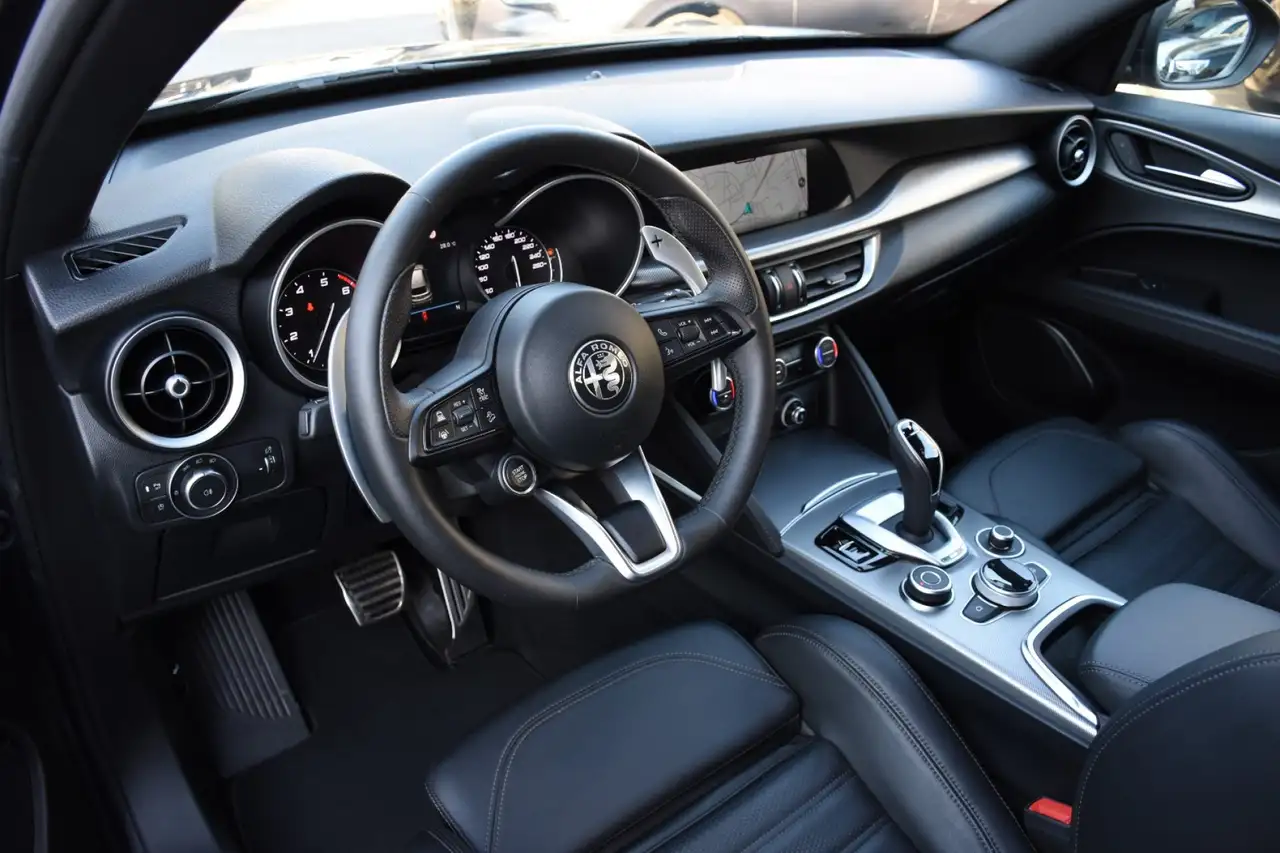 Alfa Romeo Stelvio 2022