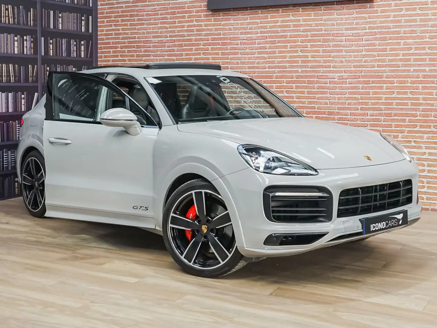 Porsche Cayenne GTS Grigio - 2