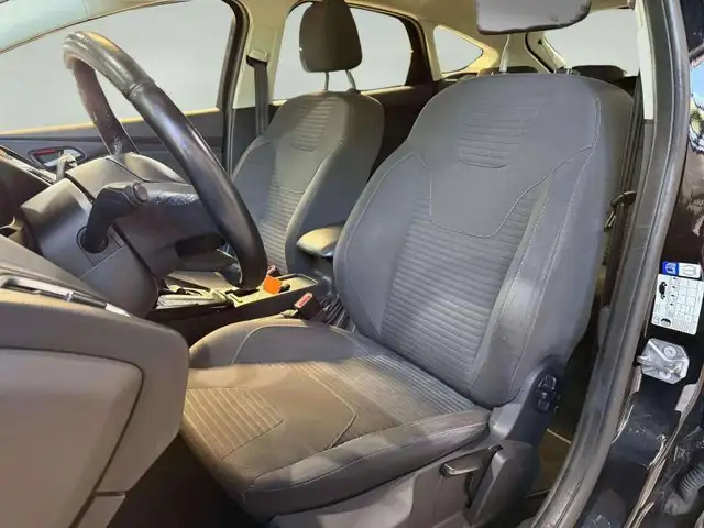 Ford Focus view 11