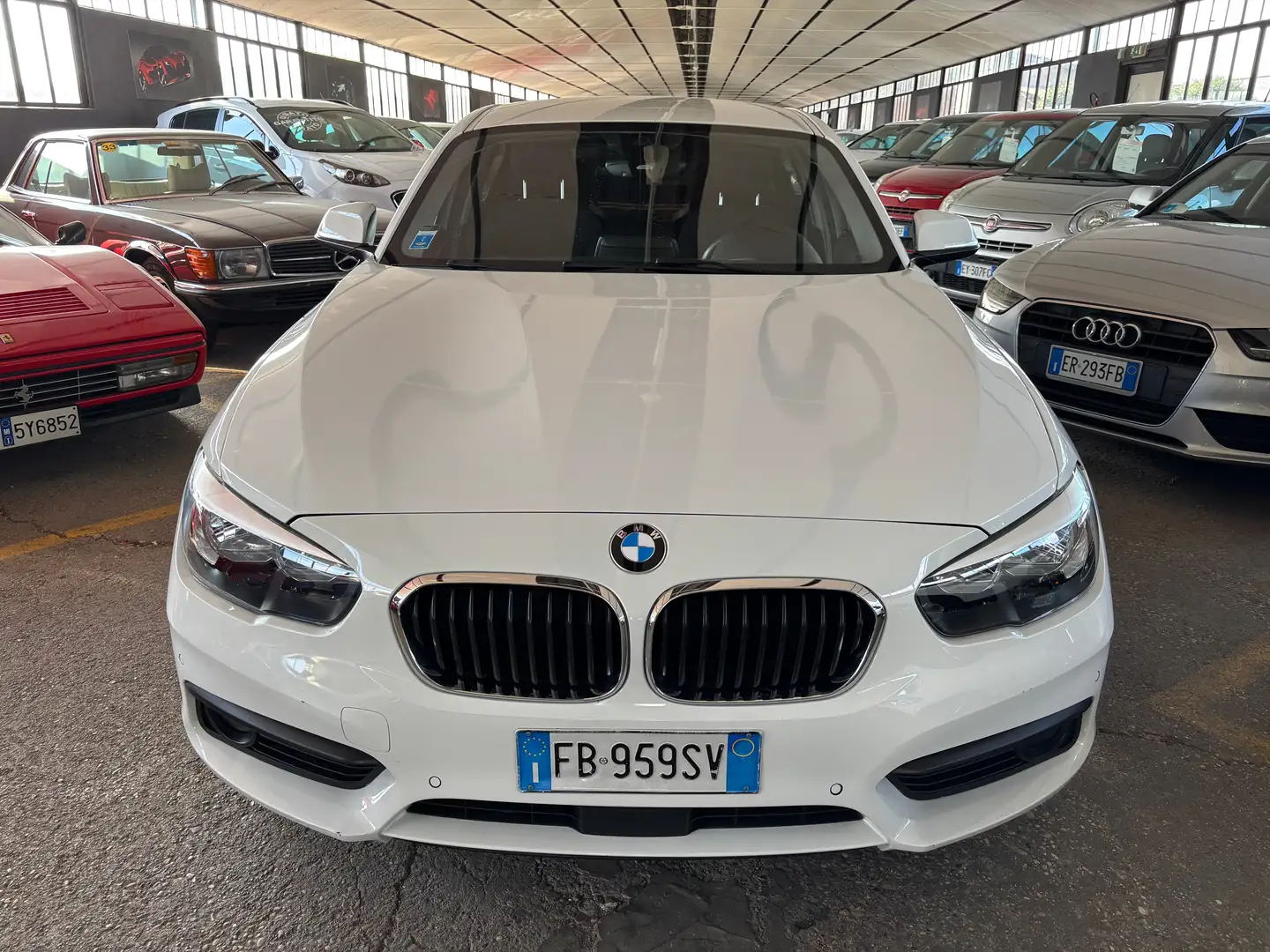 BMW 120 Serie 1 F/20-21 2015 120d Sport 5p auto Bianco - 2