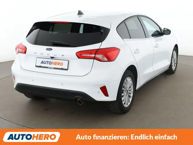 Ford Focus view 6