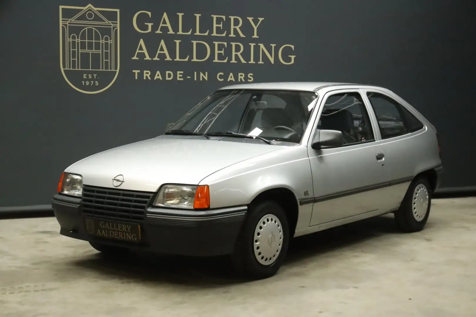Opel Kadett 1.6 GL "36.000 kilometers" Trade-in car From the s Grau - 1