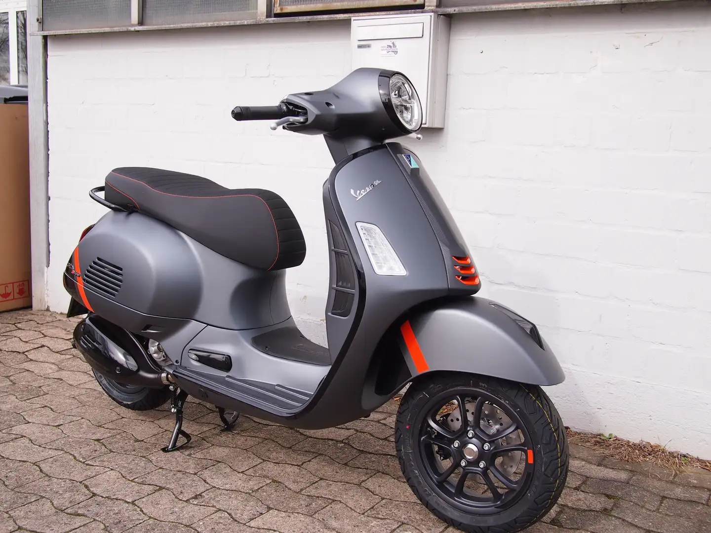 Vespa GTS Super Sport 310 Negro - 1