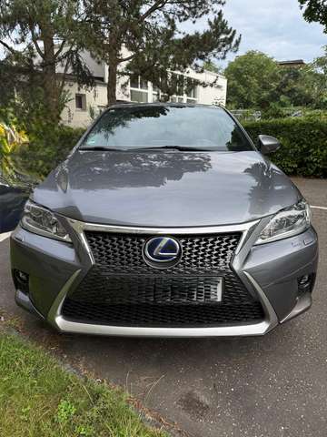 Lexus CT 200h F-Sport