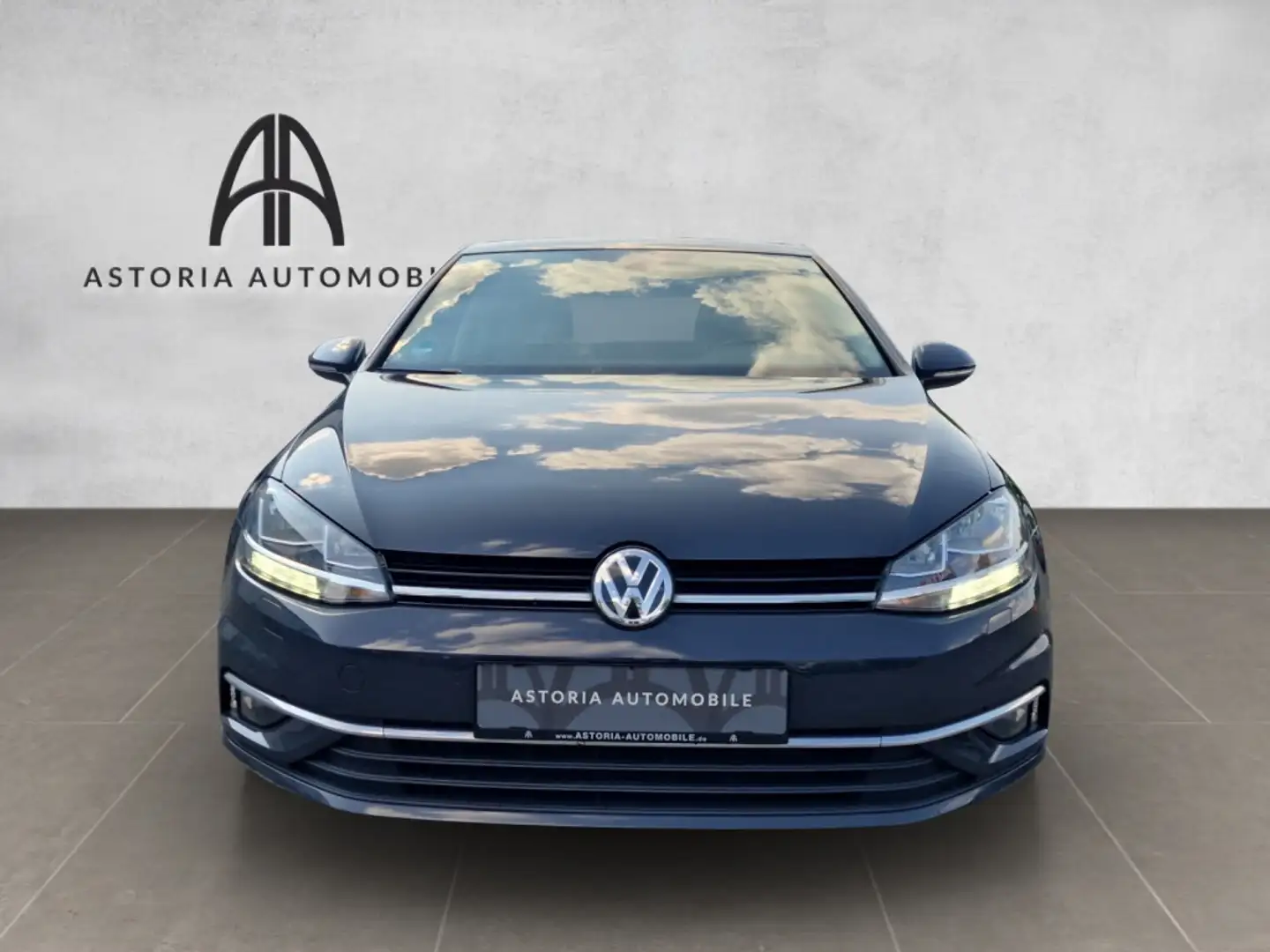 Volkswagen Golf Join Navi ACC Klimaauto SHZ PDC FrontAssist Grau - 2