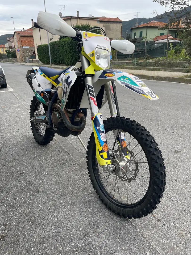 Husqvarna FE 250 Azul - 2