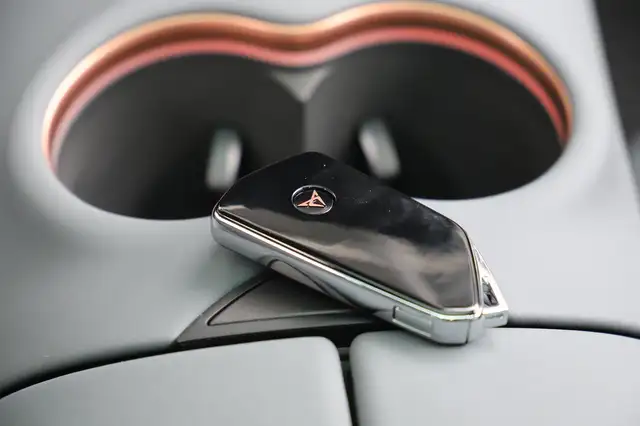 CUPRA Tavascan VZ Extreme 4Drive 250kW/340PS Ansicht 25