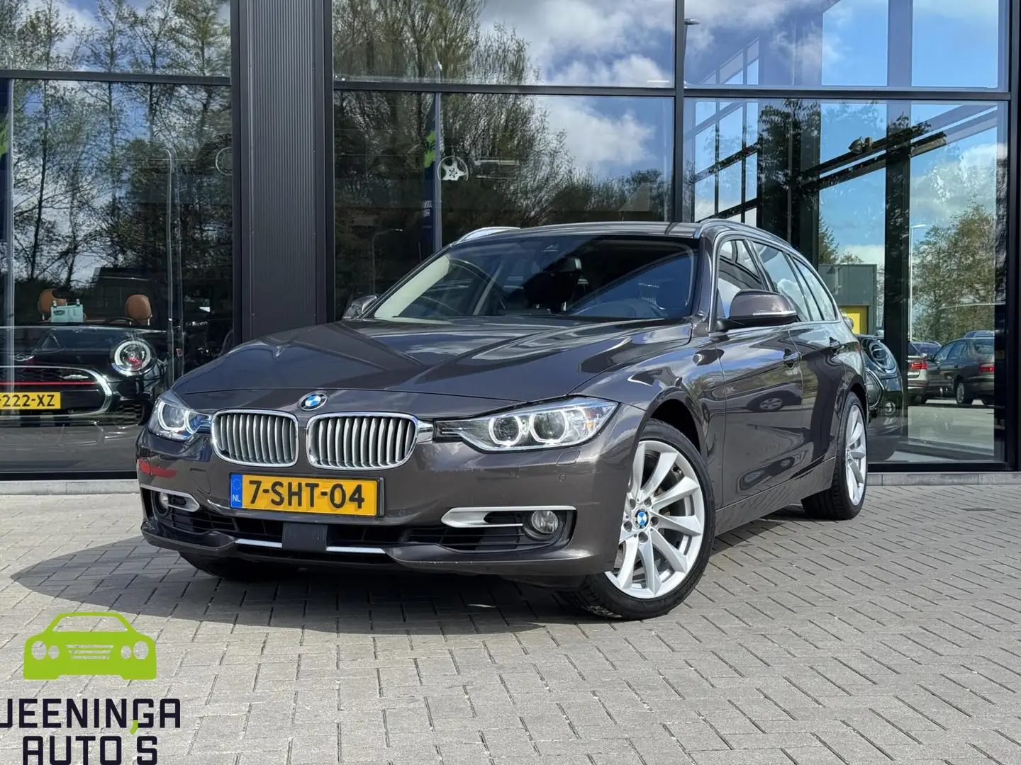 BMW 328 3-serie Touring 328i xDrive High Executive | ACC | Brun - 1