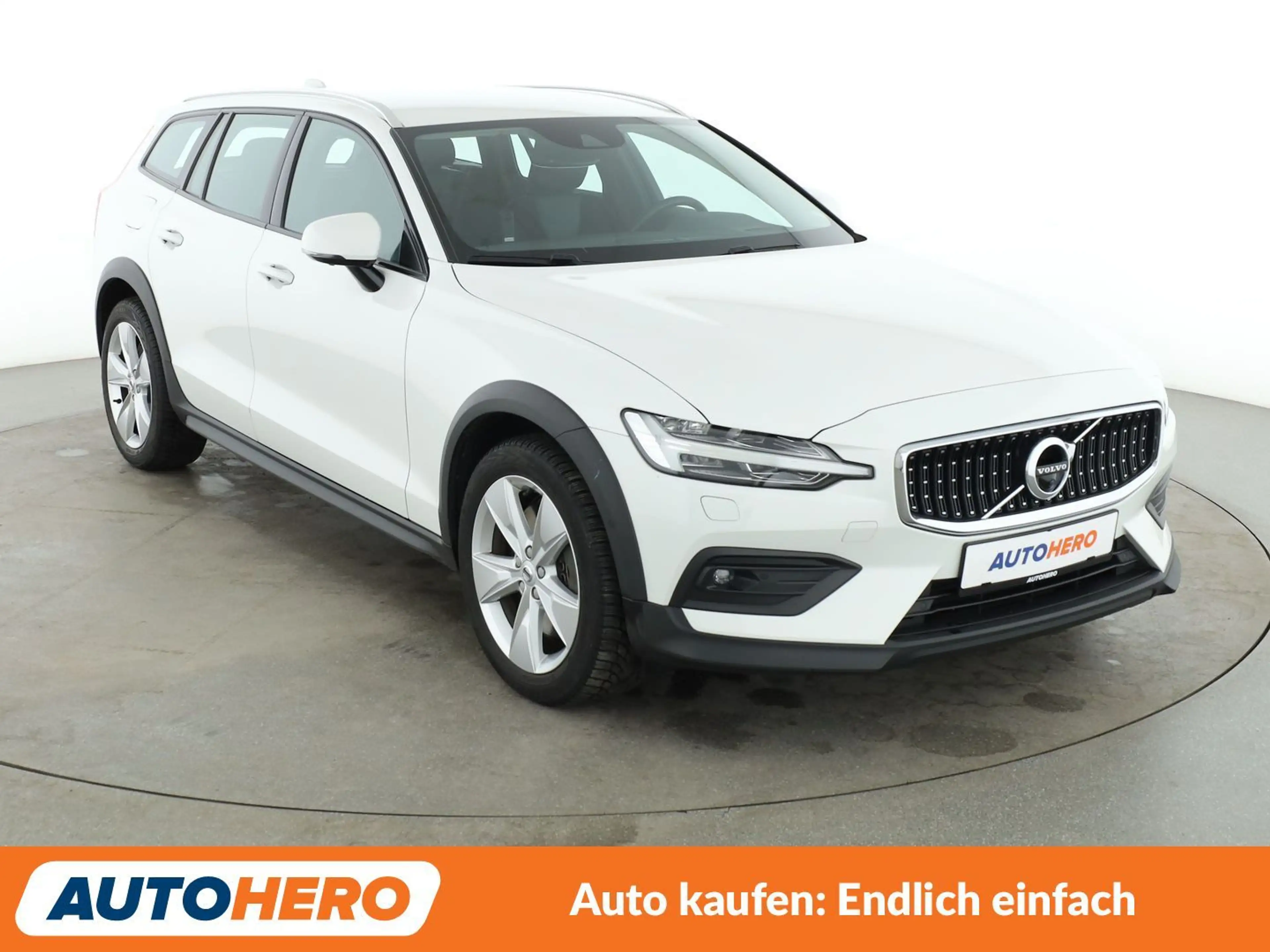 Volvo V60 Cross Country 2.0 D4 AWD Aut.*NAVI*TEMPO*CAM*PDC*TOUCH* — photo 8