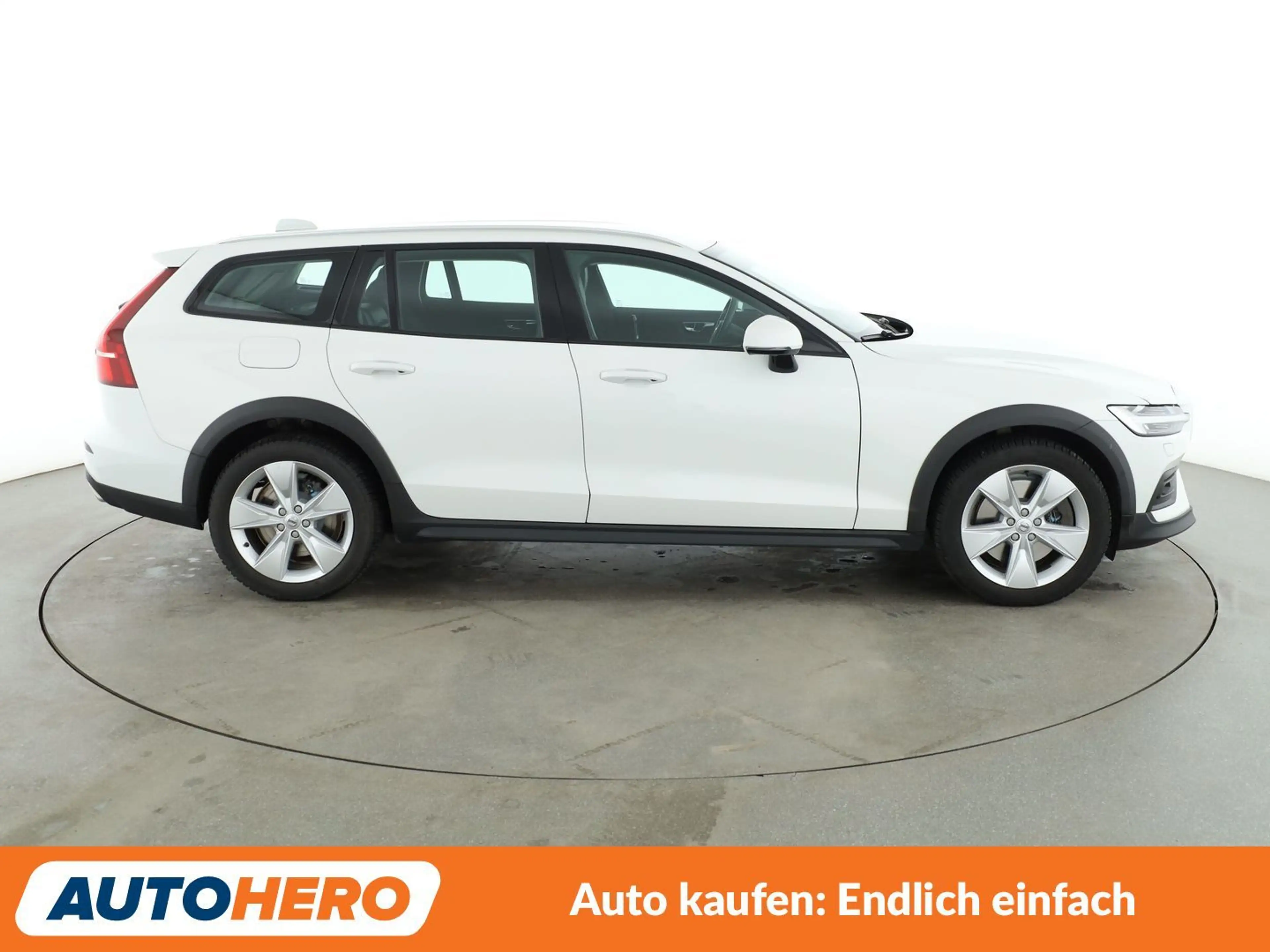 Volvo V60 Cross Country 2.0 D4 AWD Aut.*NAVI*TEMPO*CAM*PDC*TOUCH* — photo 7