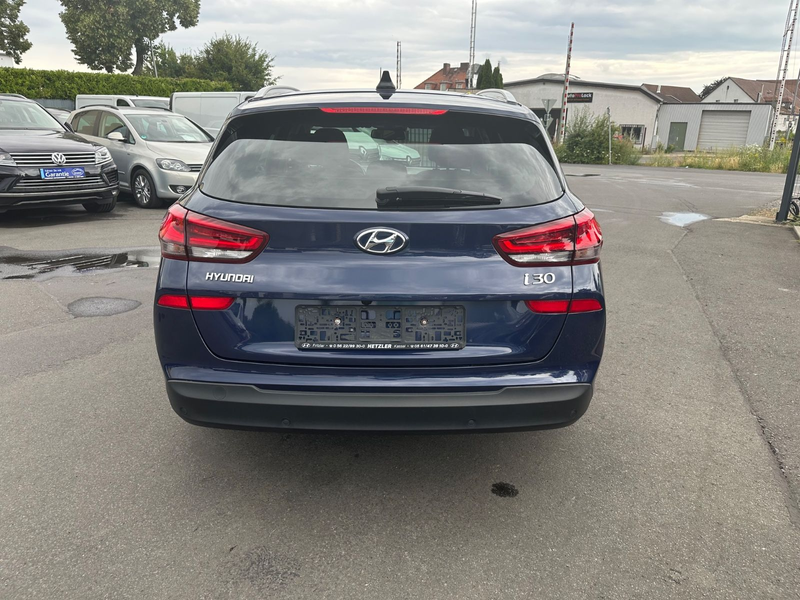 Hyundai i30 cw Premium Automatk *LED*Navi*Pano*R.Kamera — photo 5