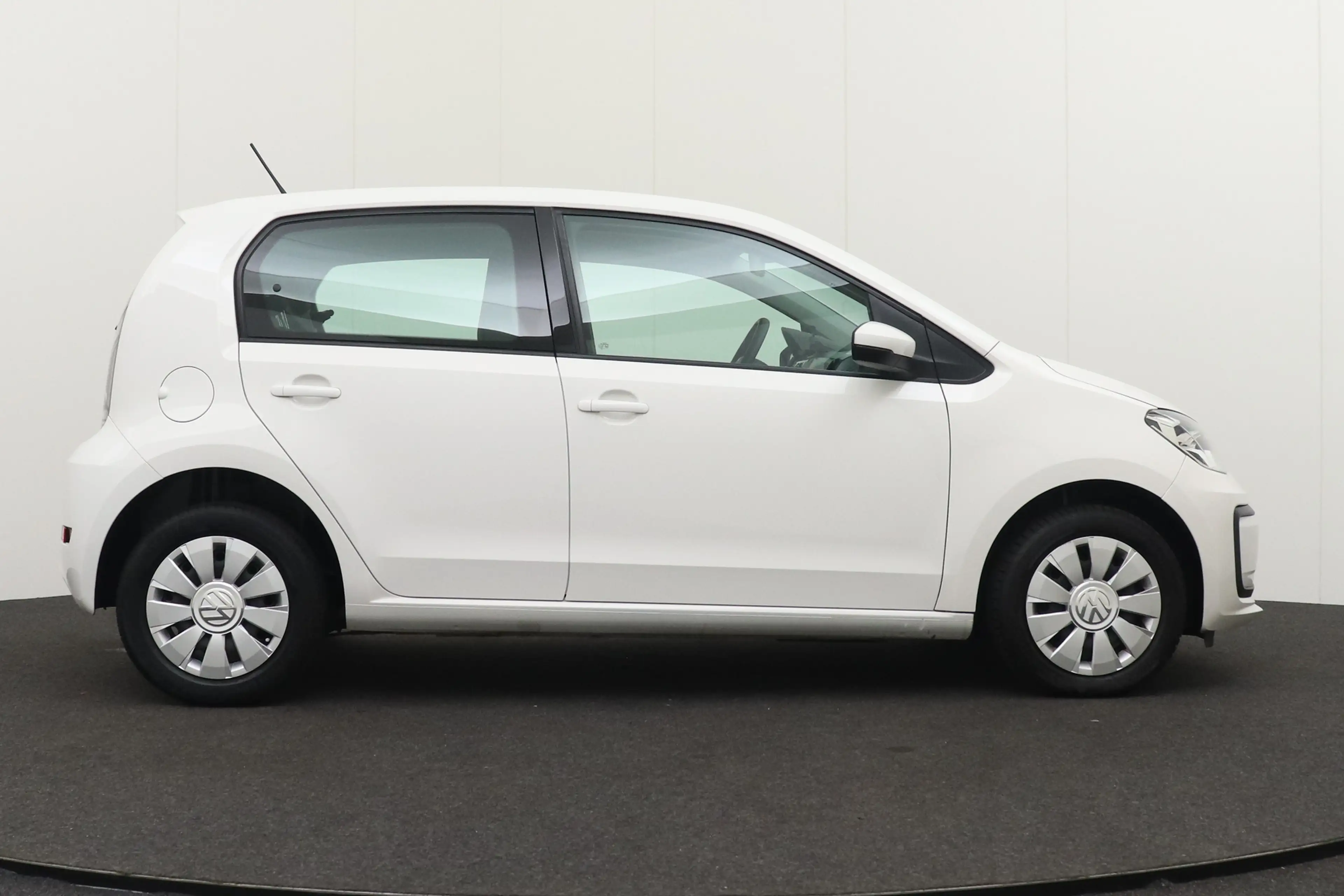 Volkswagen up! 1.0 Move up! NW-Model Multimedia-Scherm Bluetooth — photo 6