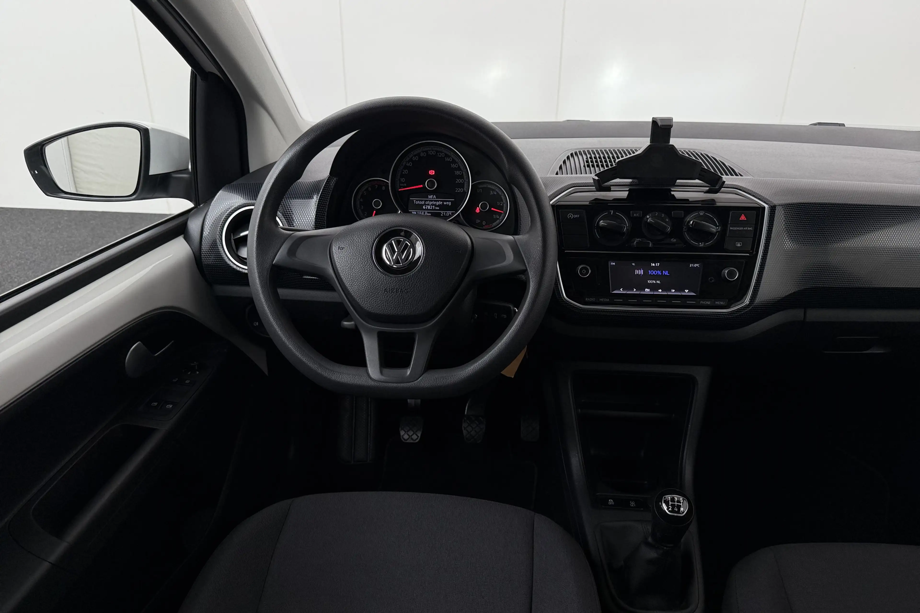 Volkswagen up! 1.0 Move up! NW-Model Multimedia-Scherm Bluetooth — photo 8