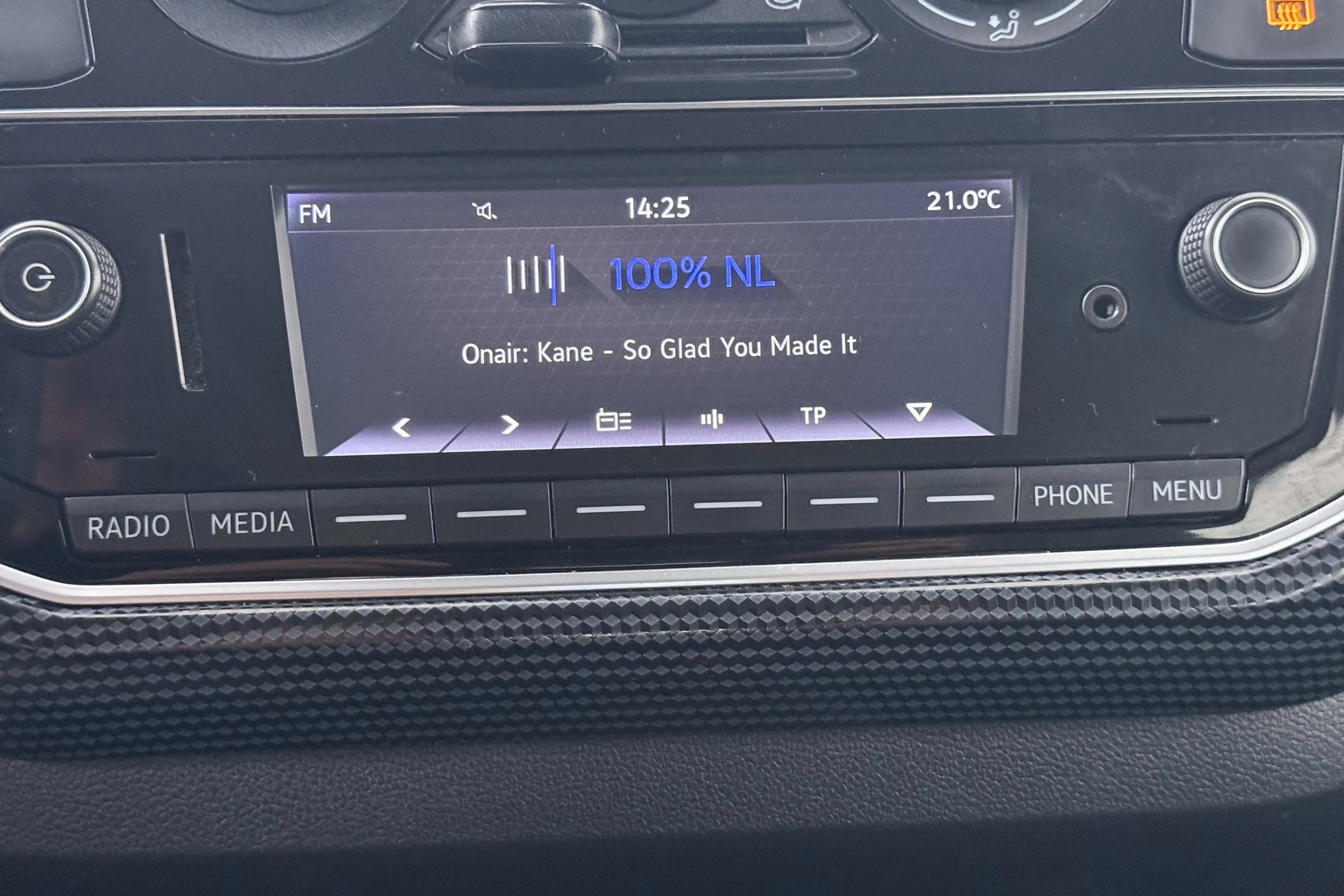Volkswagen up! 1.0 Move up! NW-Model Multimedia-Scherm Bluetooth — photo 19