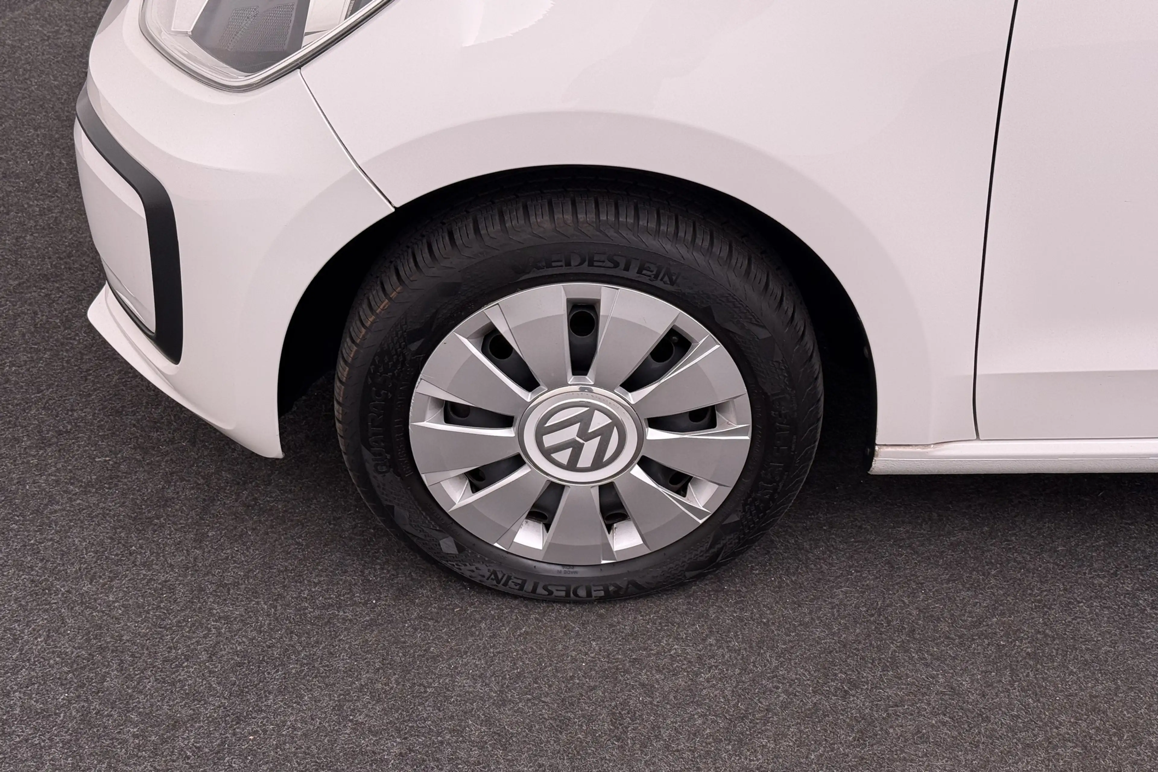 Volkswagen up! 1.0 Move up! NW-Model Multimedia-Scherm Bluetooth — photo 7