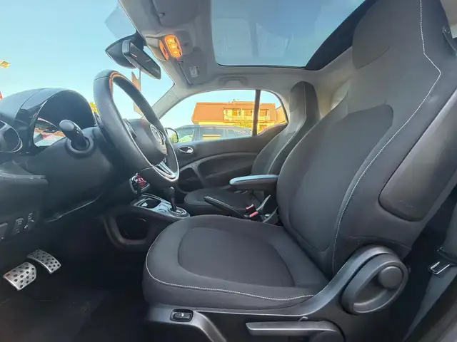 Smart Fortwo view 11