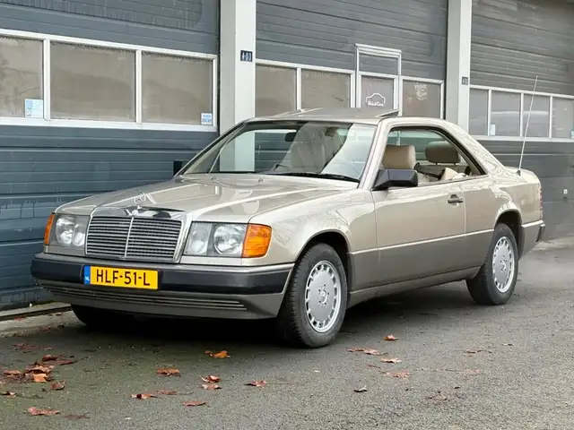 Mercedes-Benz CE 200 200-500 (W124) 230